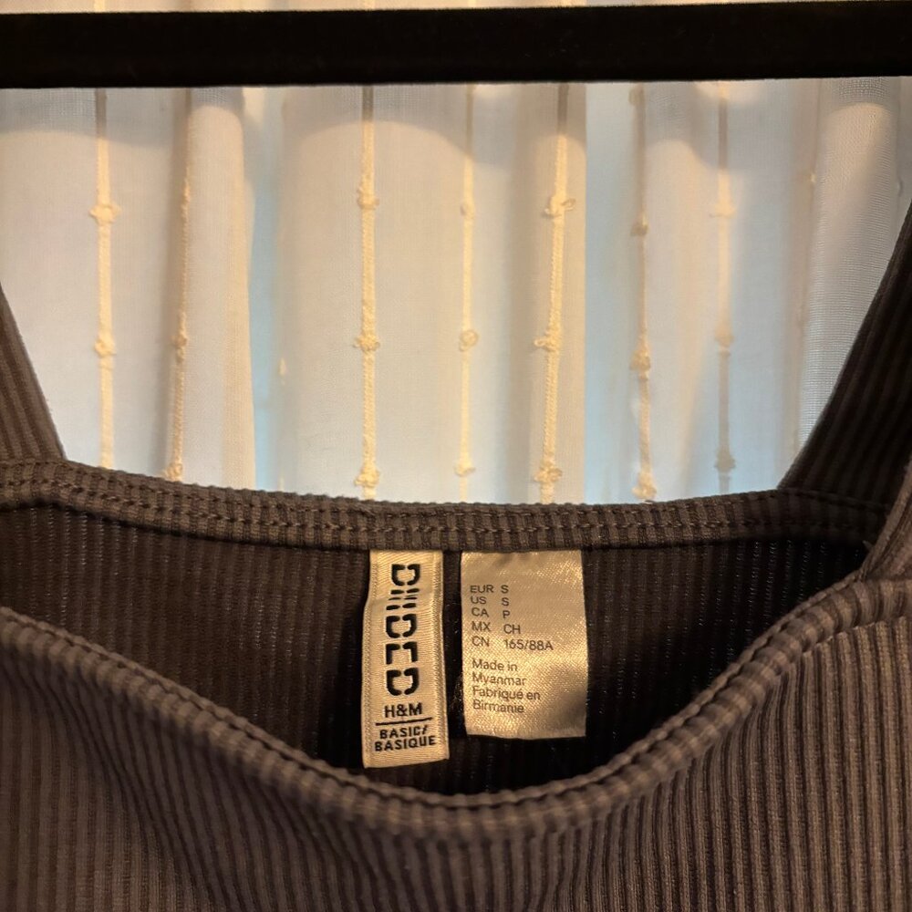 H&M Tank Top - Picture 3 of 3